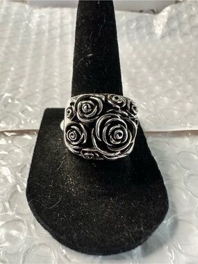 Antique Silver Floral Rose Cluster Ring for Women